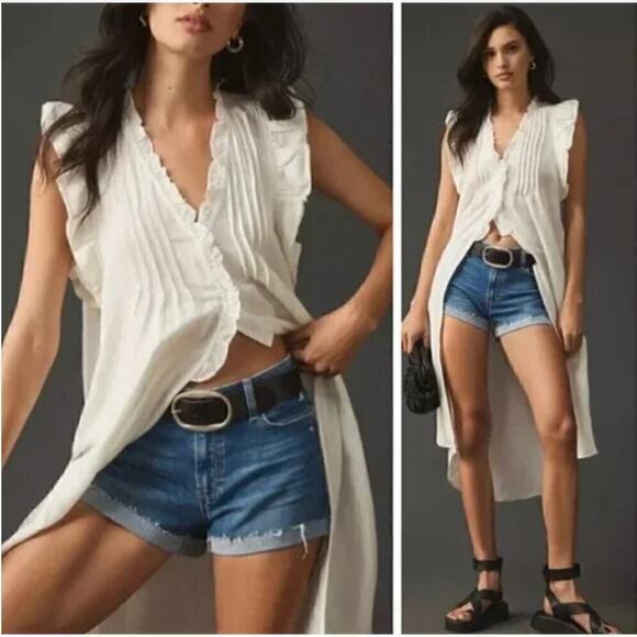 PAIGE Pants - PAIGE Denim Jimmy Jimmy Shorts in Dera Distressed Wash Mid Rise Size 28